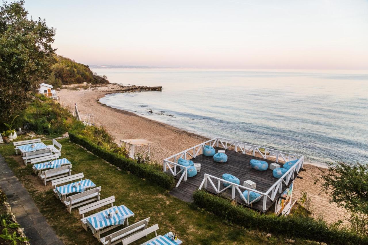 HOTEL LAGUNA SEA SIDE APARTMENTS WITH PRIVATE BEACH GOLDEN SANDS (Bulgaria)  | BOOKED